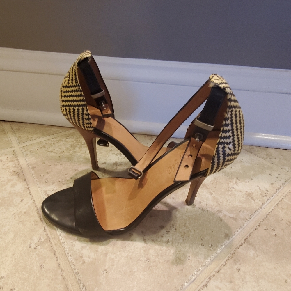 Madewell ankle strap heels in Size 8